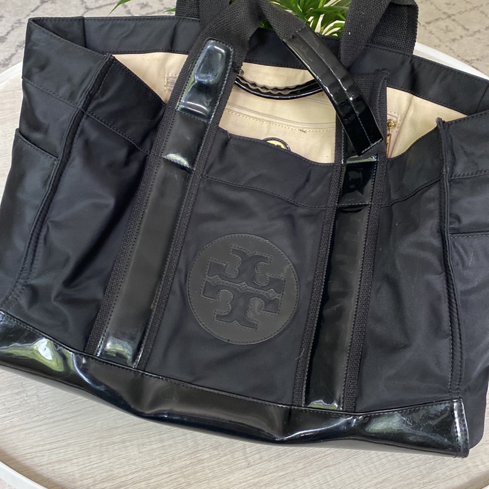 🔥 HOST PICK 🔥Tory Burch Tote